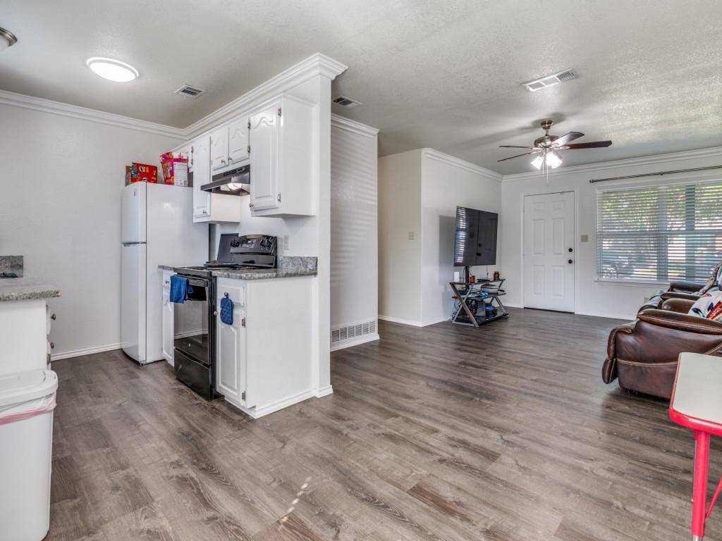 Waxahachie, TX 75165,210 Myrtle Avenue