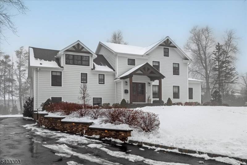 Madison Boro, NJ 07940,35 Winding Way