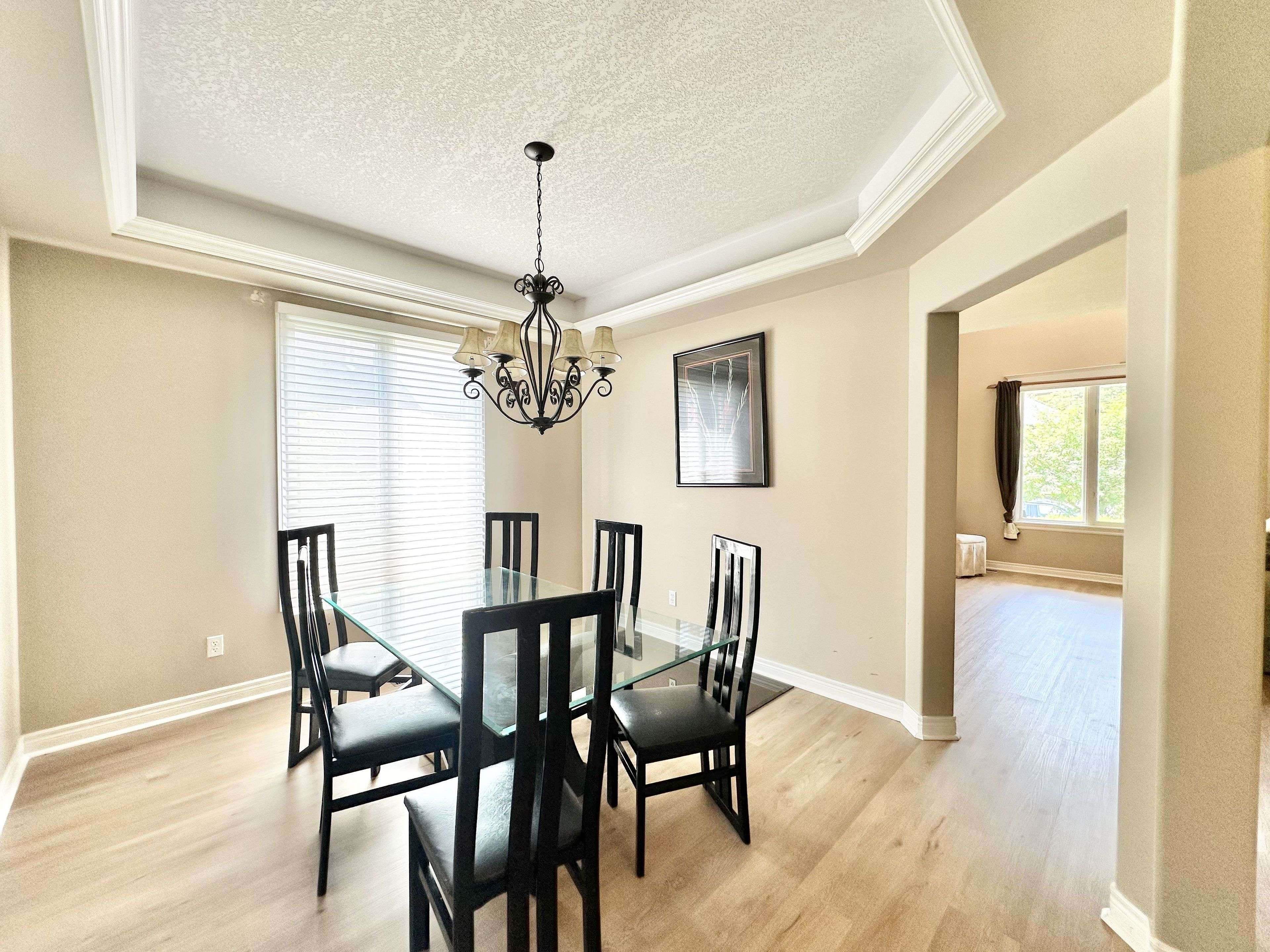 Oshawa, ON L1G 8B7,277 Ryerson CRES