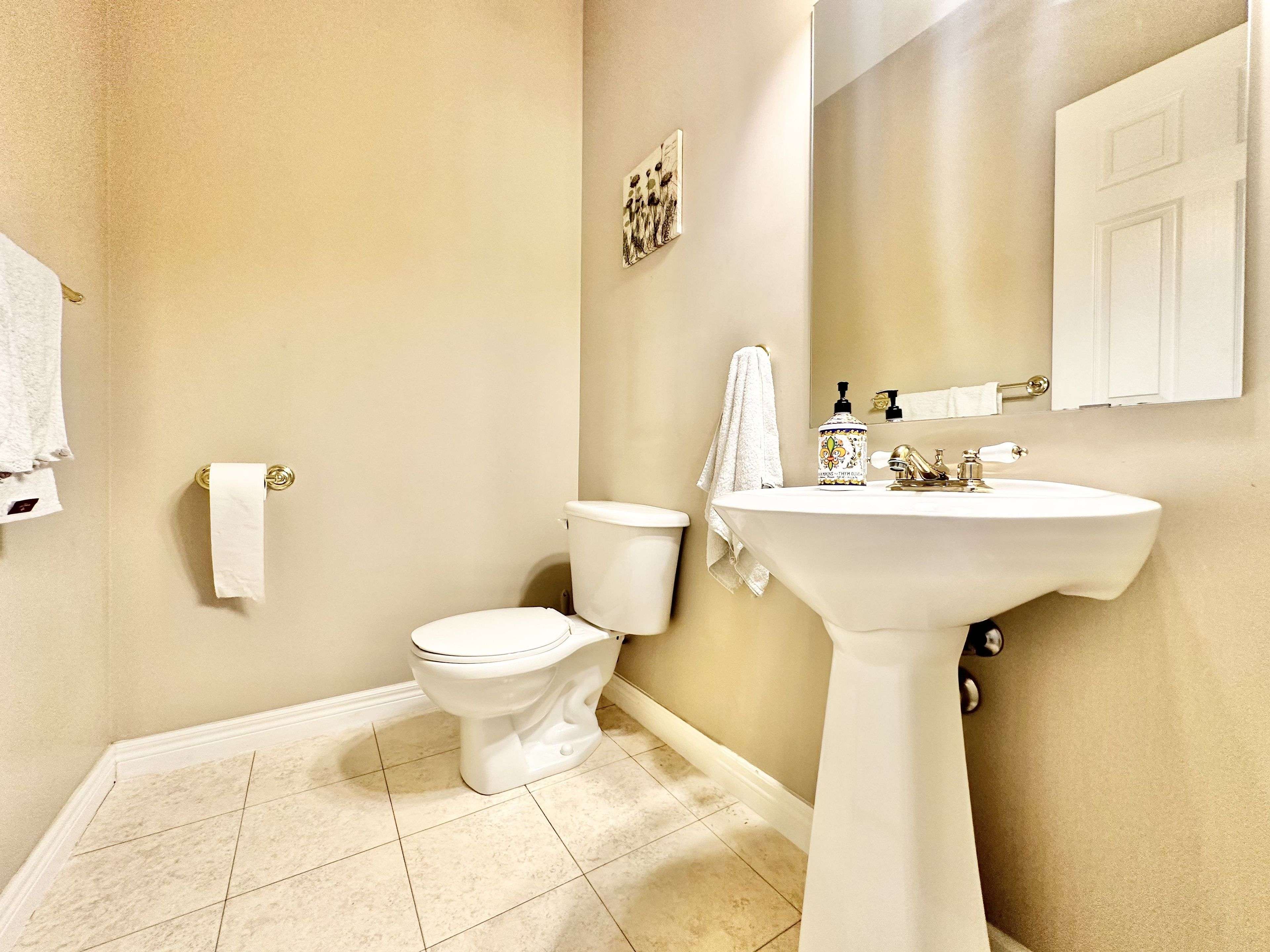 Oshawa, ON L1G 8B7,277 Ryerson CRES