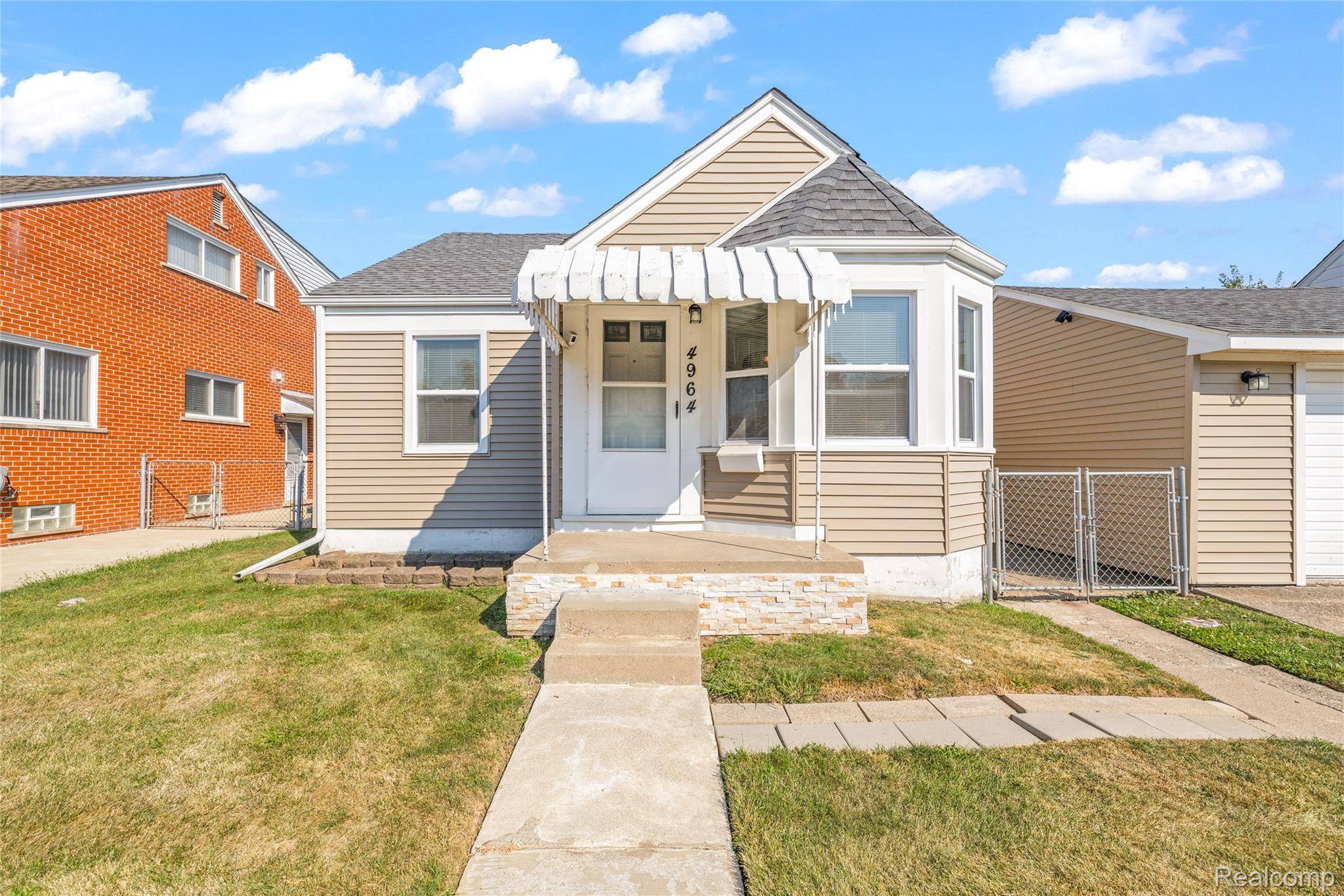 Dearborn, MI 48126,4964 Kenilworth ST