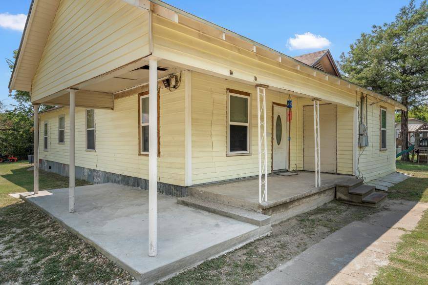 Mexia, TX 76667,400 E TRAVIS