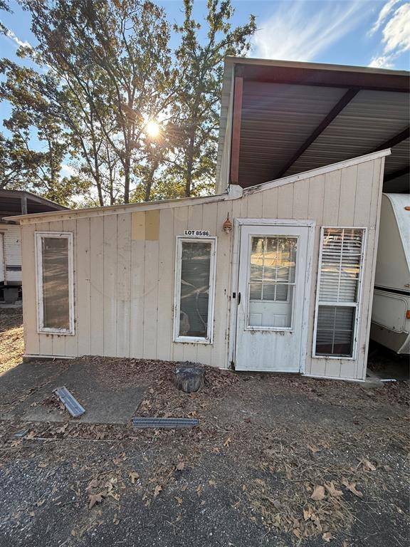 Yantis, TX 75497,6435 FM 17