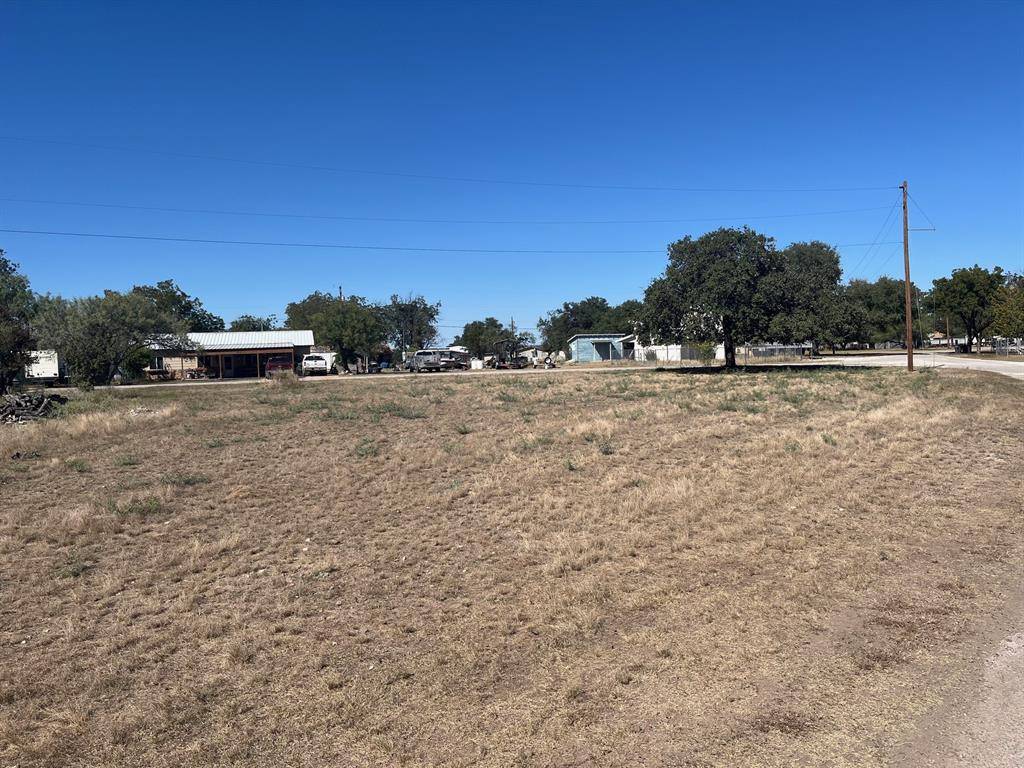 Brady, TX 76825,205 S Loop Drive