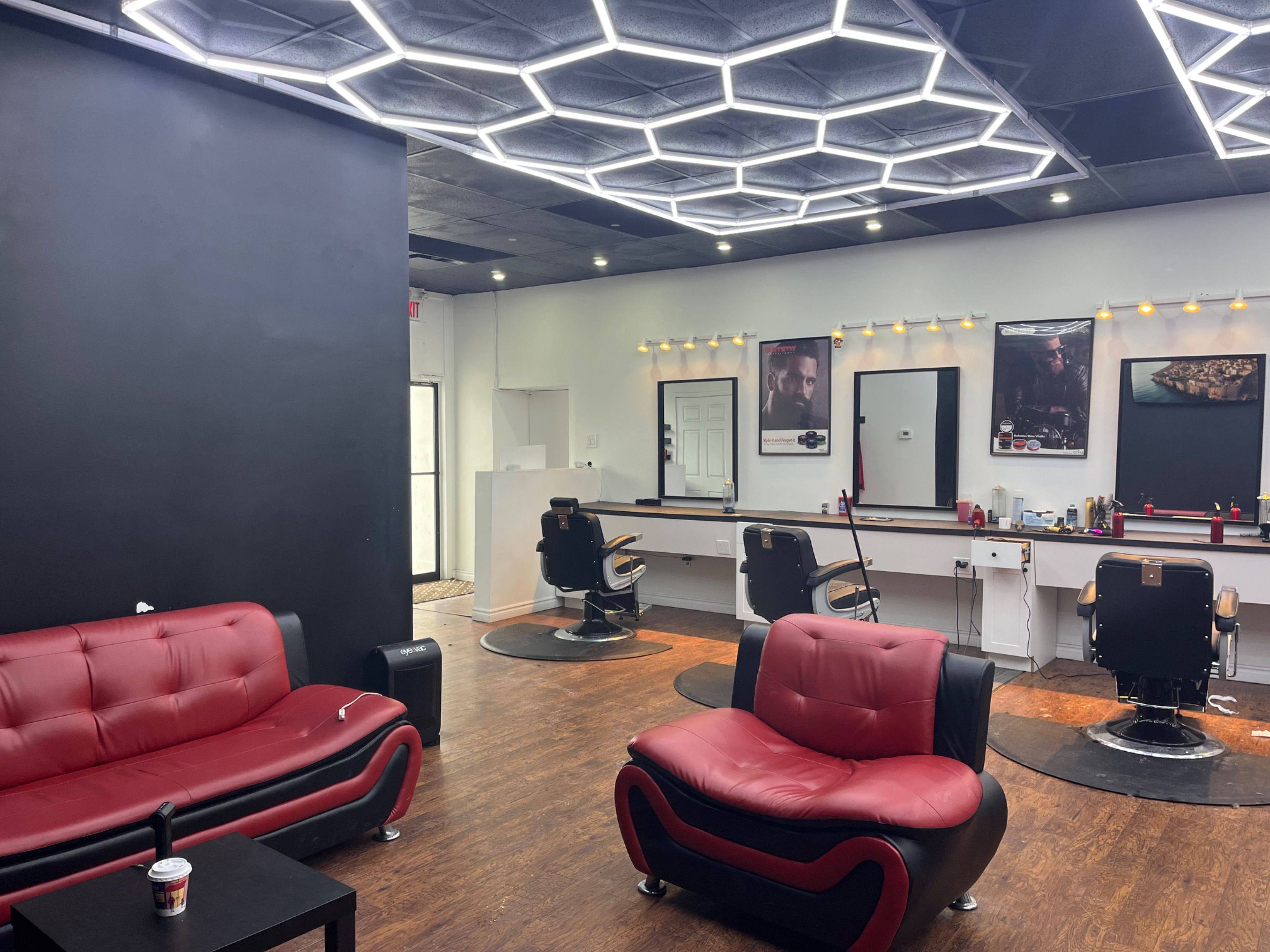 Niagara Falls, ON L2G 5Z5,5824 MAIN ST