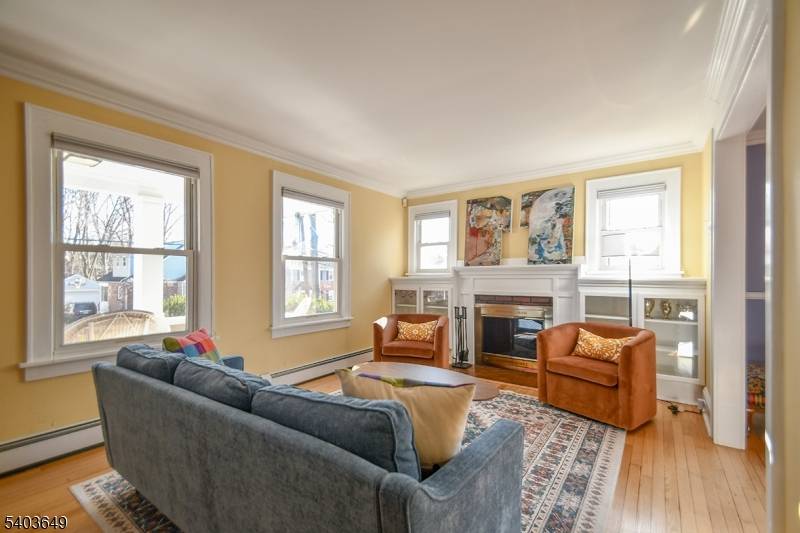 Summit City, NJ 07901,11 Morris Ct