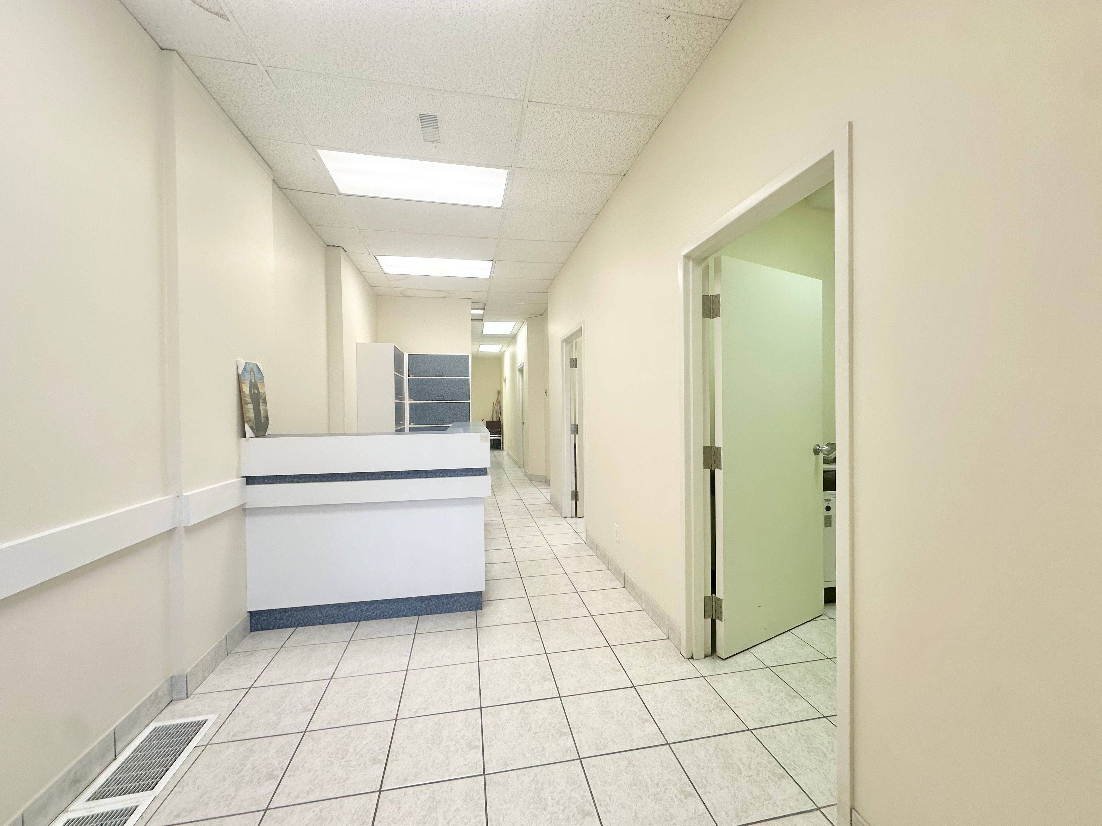 Toronto E08, ON M1J 2E1,2811 Eglinton AVE E