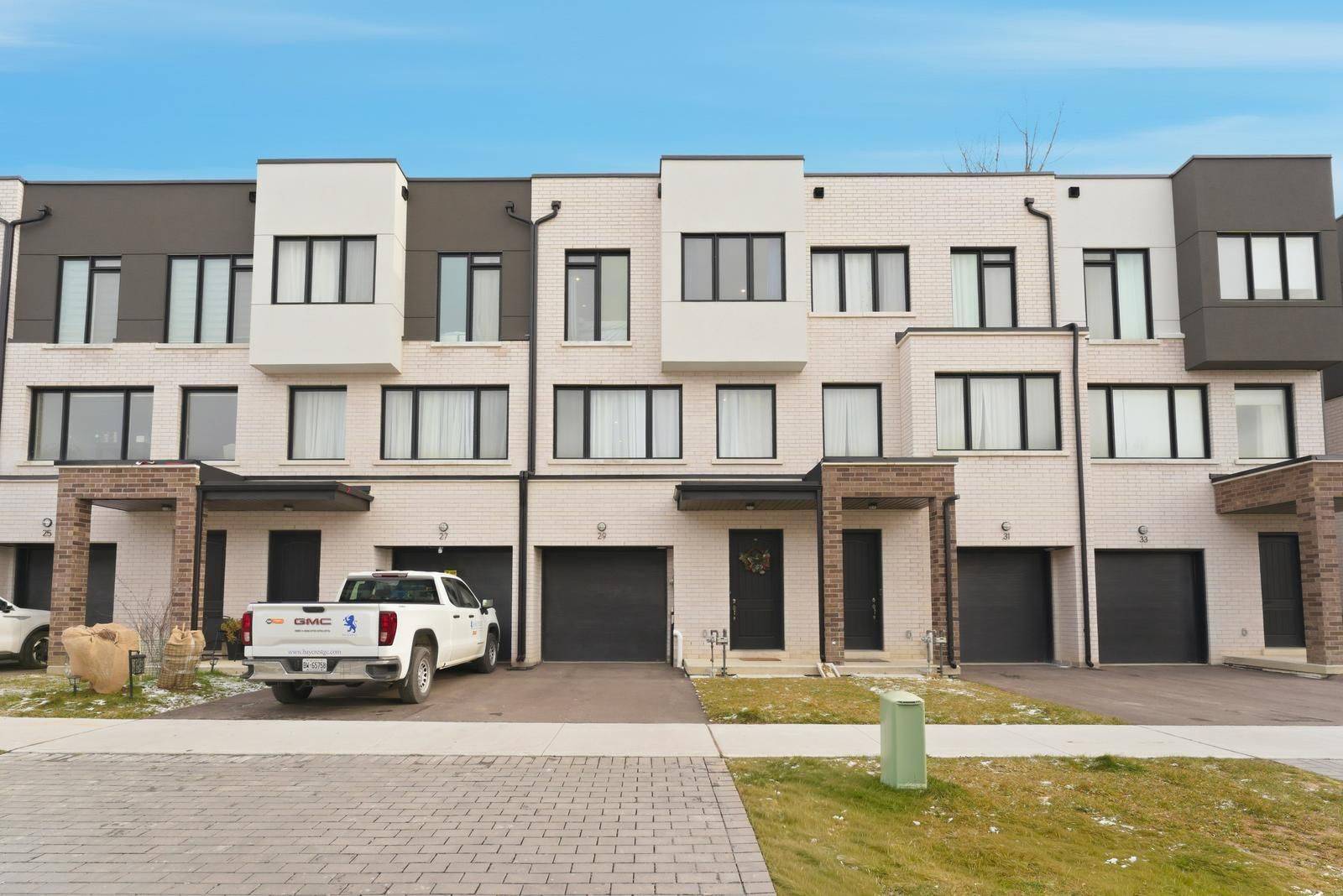 Richmond Hill, ON L4E 2T3,29 Persica ST