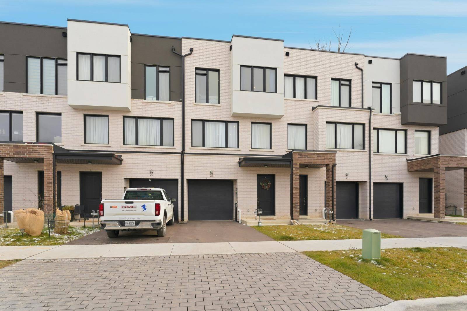 Richmond Hill, ON L4E 2T3,29 Persica ST