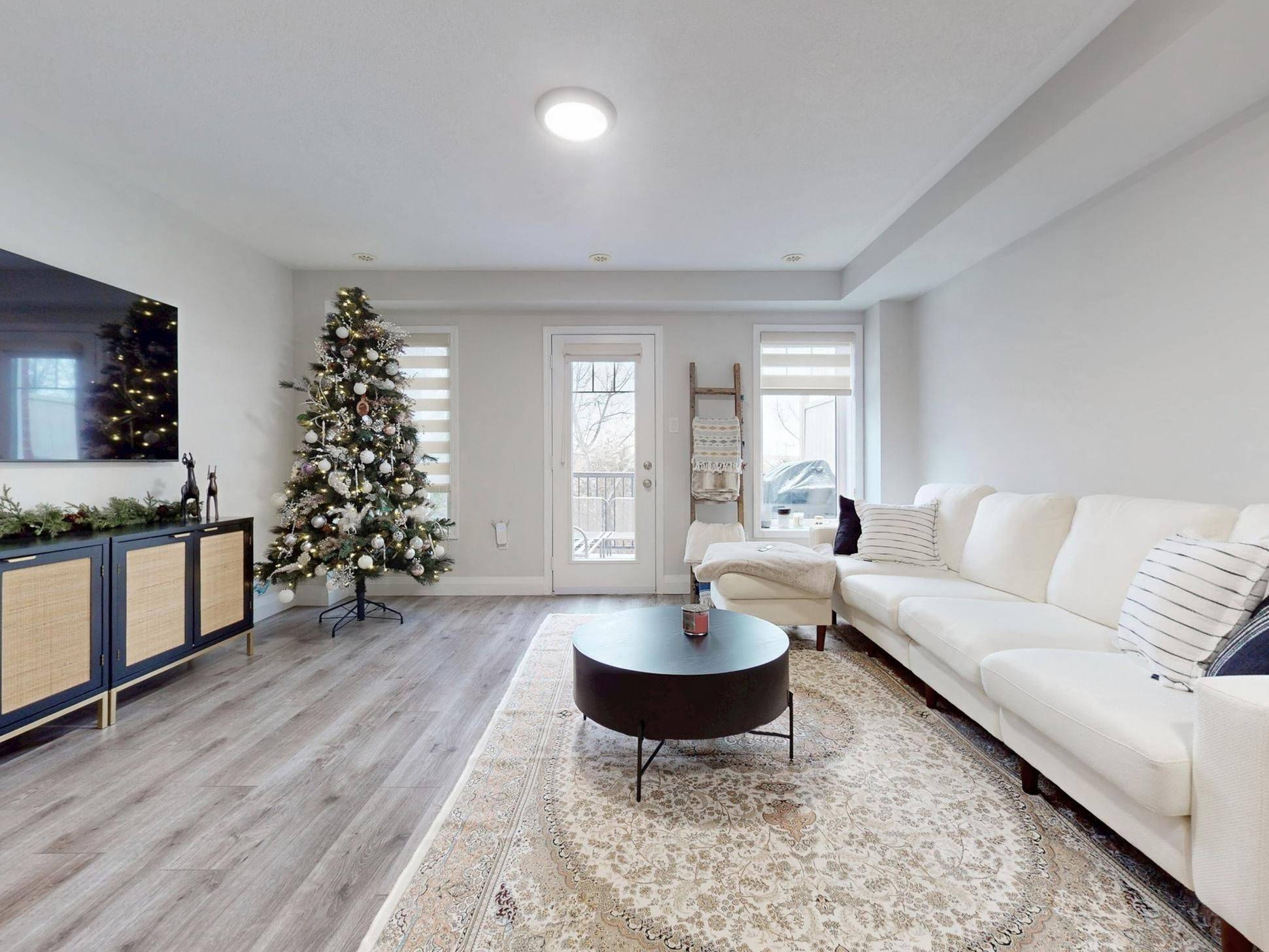 Milton, ON L9T 8L6,6020 DERRY RD #68