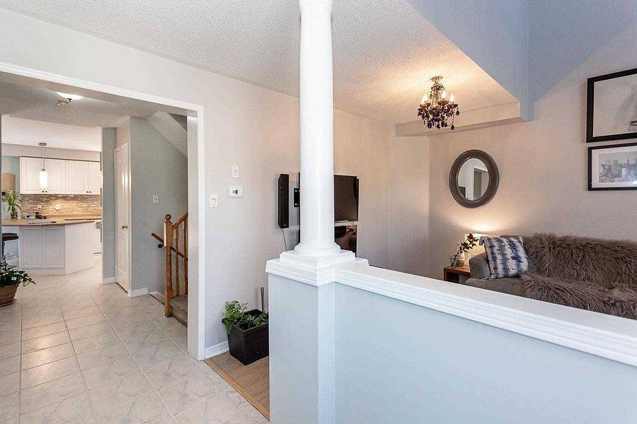 Brampton, ON L6R 1Z1,65 Giraffe AVE