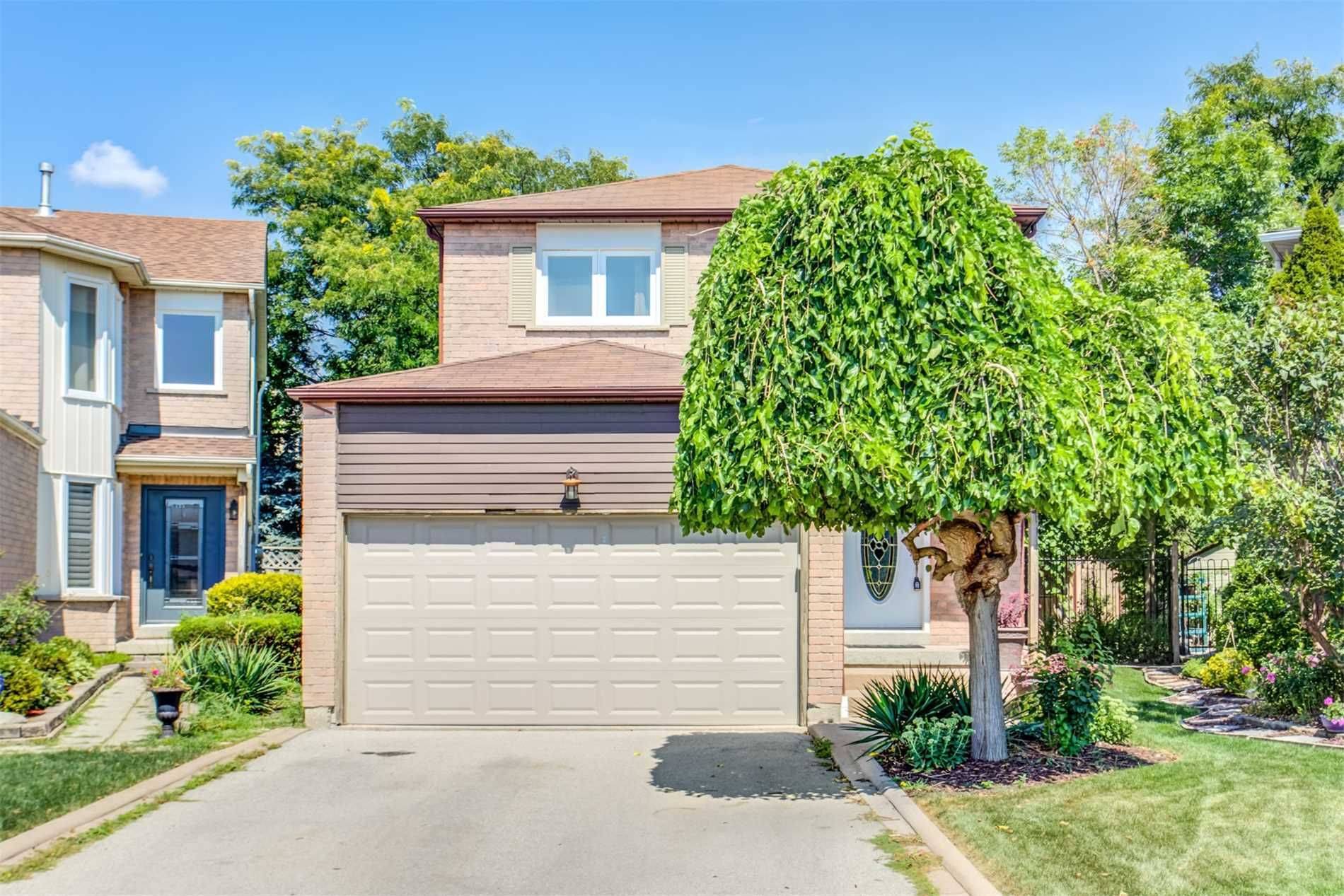 Mississauga, ON L5M 3R8,1824 Princelea PL