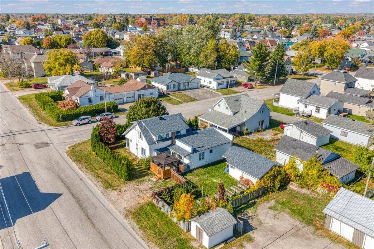 West Nipissing, ON P2B 1E7,216 Arthur ST