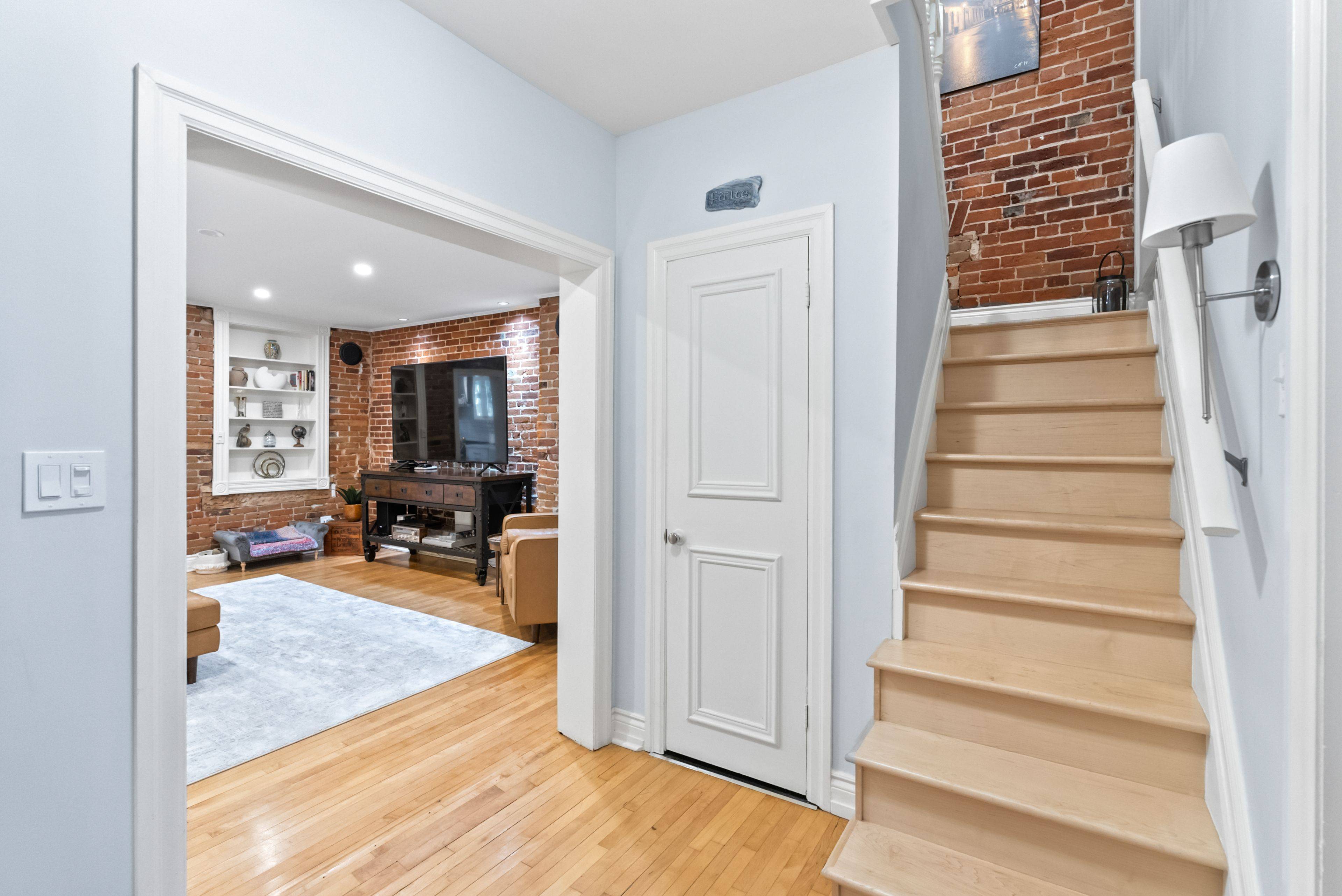 Port Hope, ON L1A 2Z2,20-22 John ST