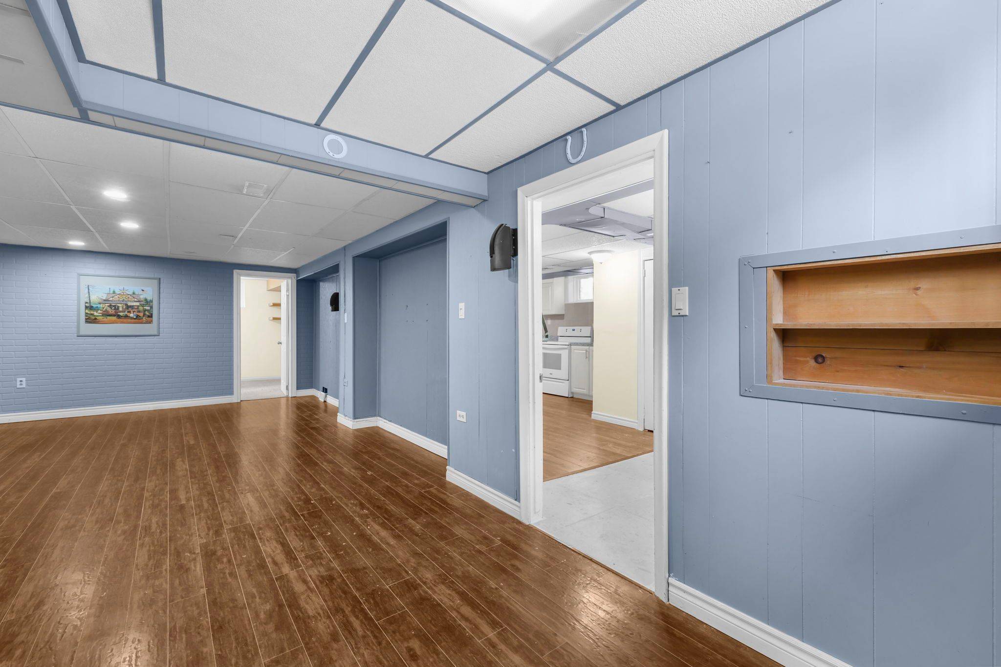 Hamilton, ON L8T 4G5,368 Upper Kenilworth AVE