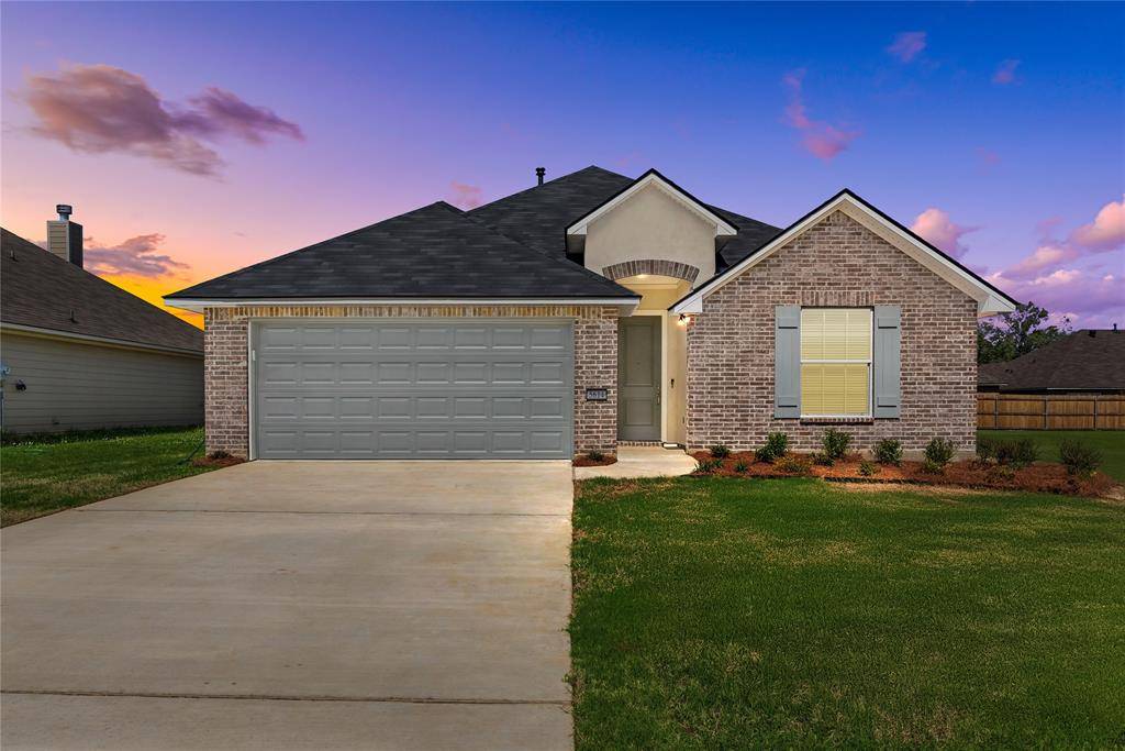 Shreveport, LA 71129,5614 Red Pine Street