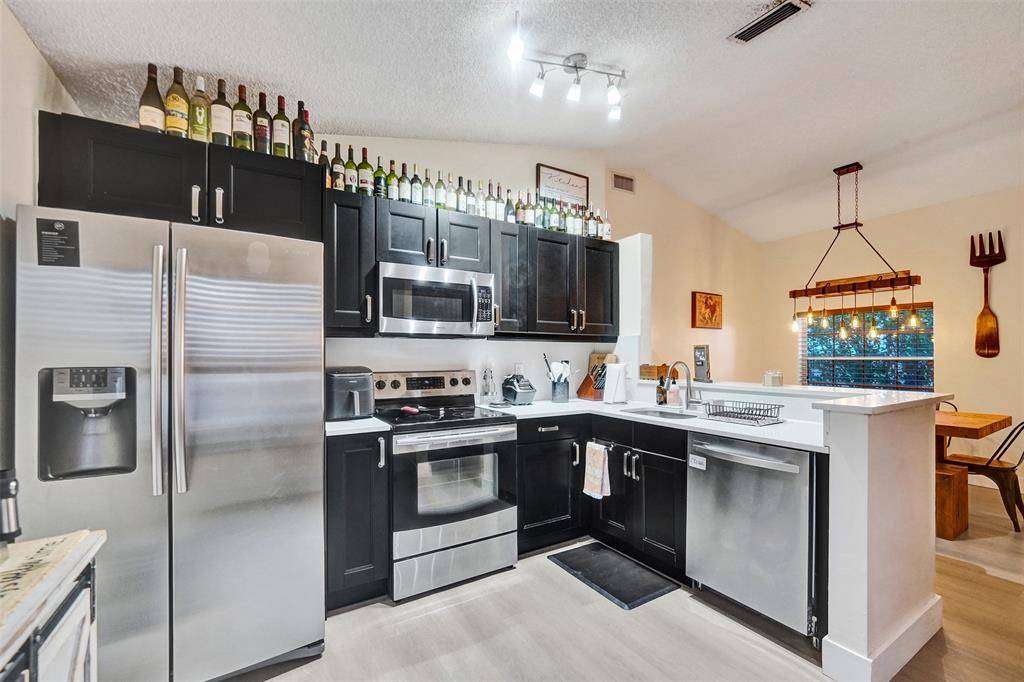 Pembroke Pines, FL 33029,895 SW 180th Ter