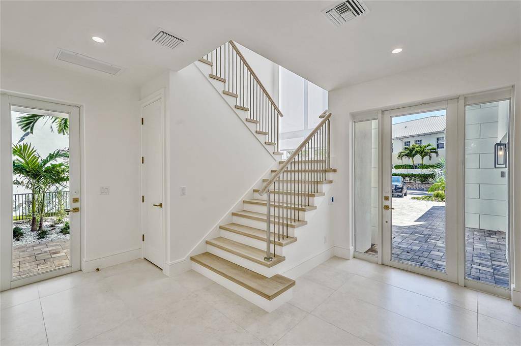 Juno Beach, FL 33408,Address not disclosed