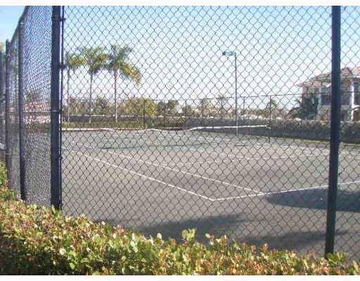 Coconut Creek, FL 33073,5041 Wiles Rd #207