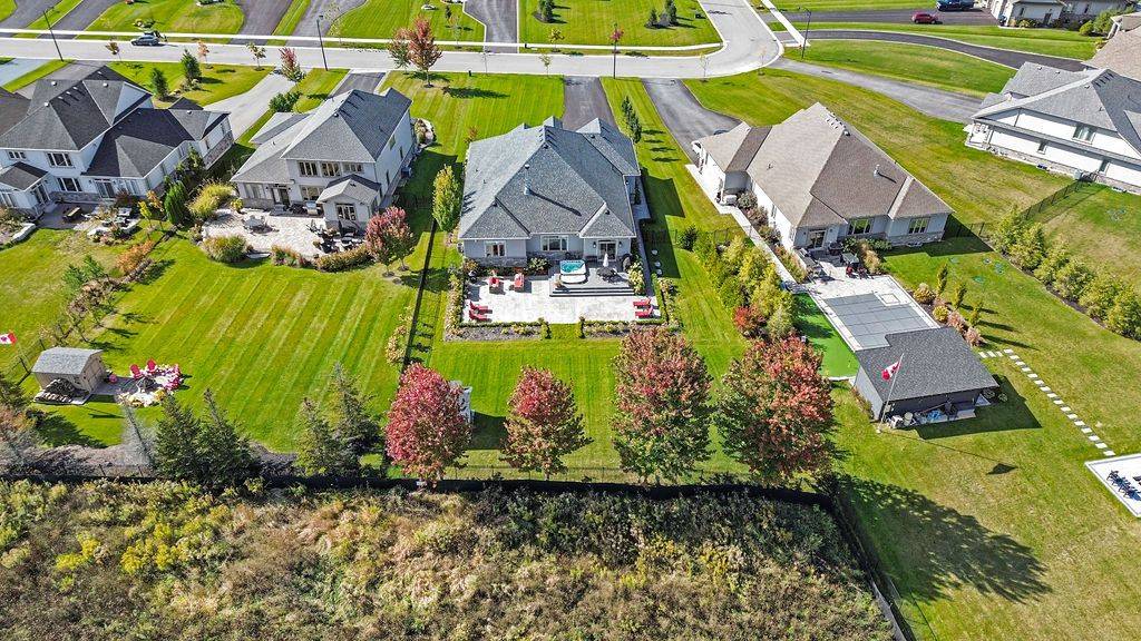 Innisfil, ON L9S 0K9,327 Sunnybrae AVE