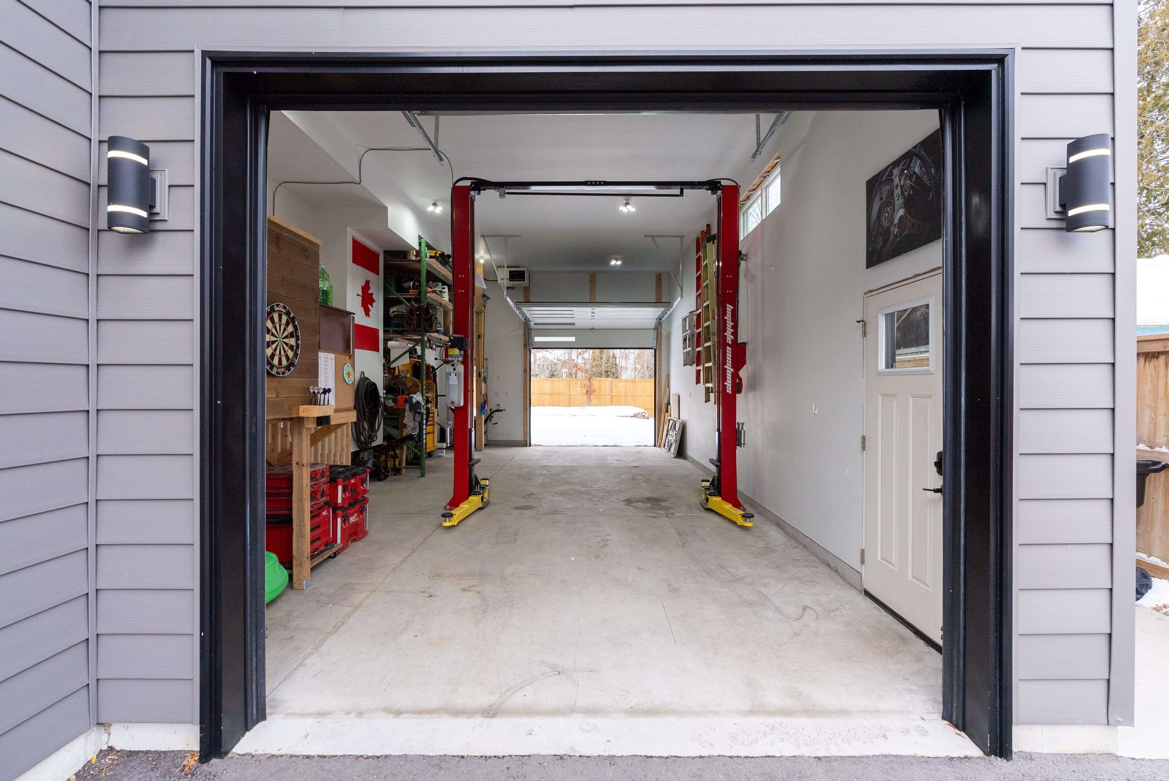 Oro-medonte, ON L0L 2E0,18 Lakeview RD