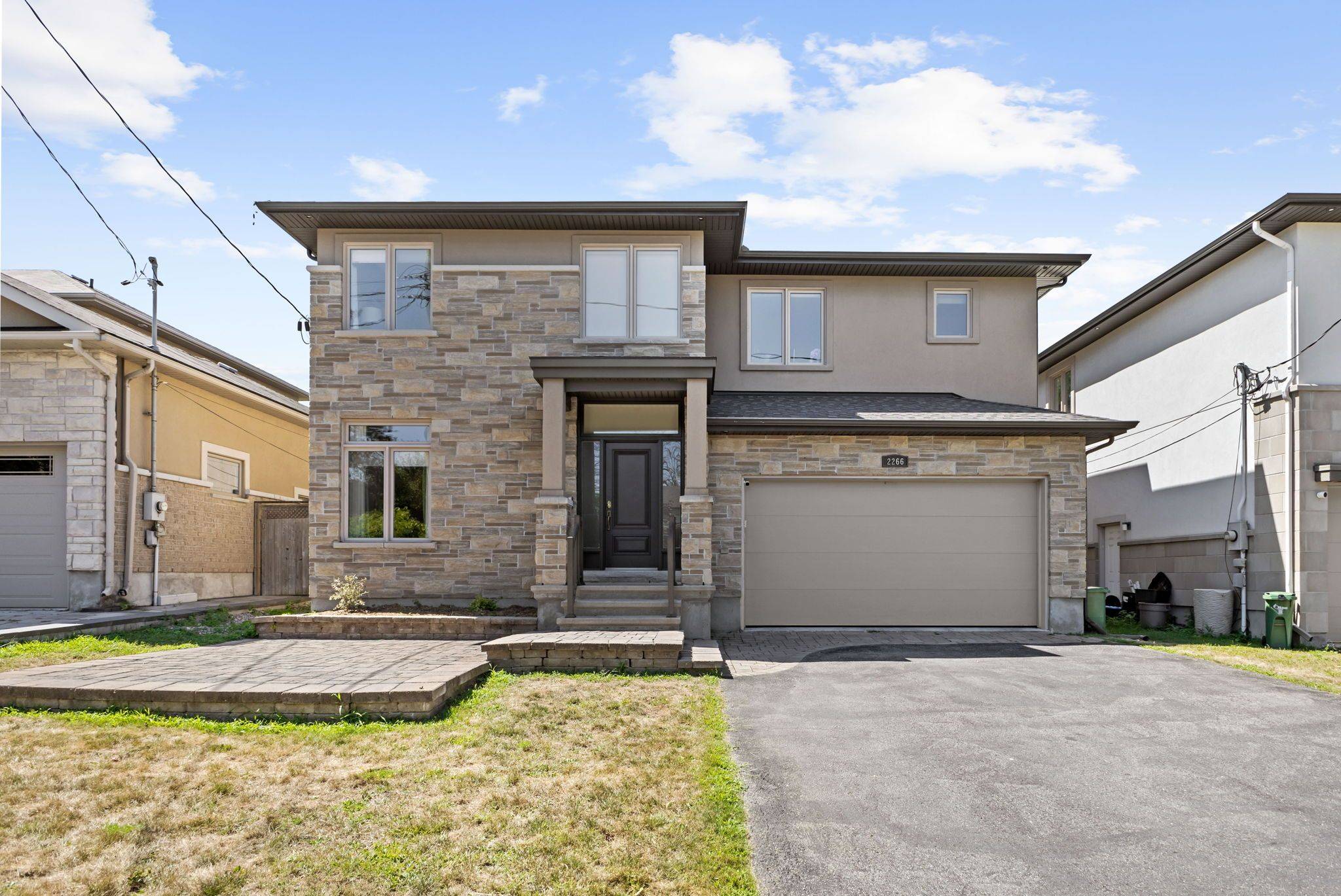 Alta Vista And Area, ON K1H 7G4,2266 Prospect AVE