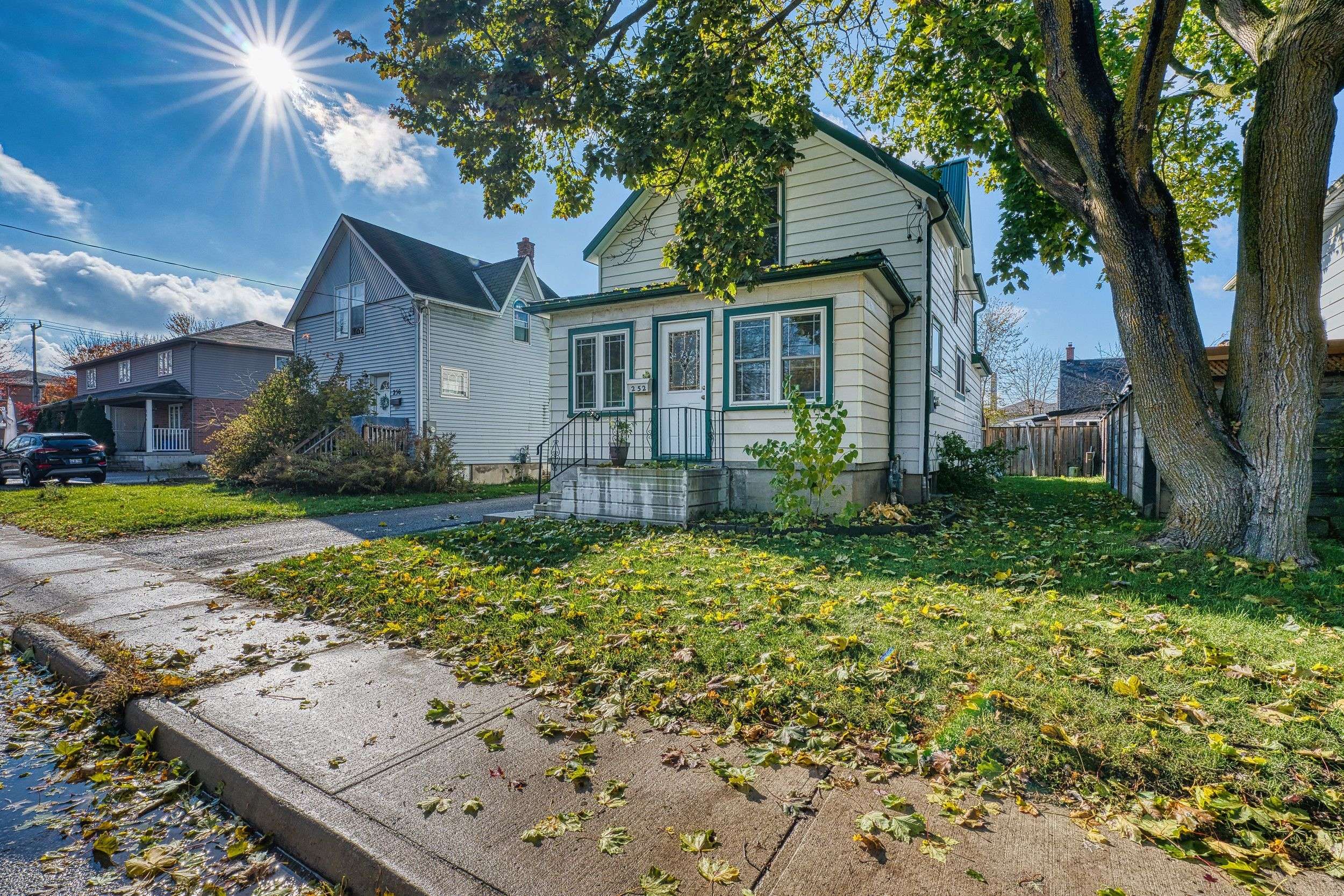 Stratford, ON N5A 4T5,252 Romeo ST S