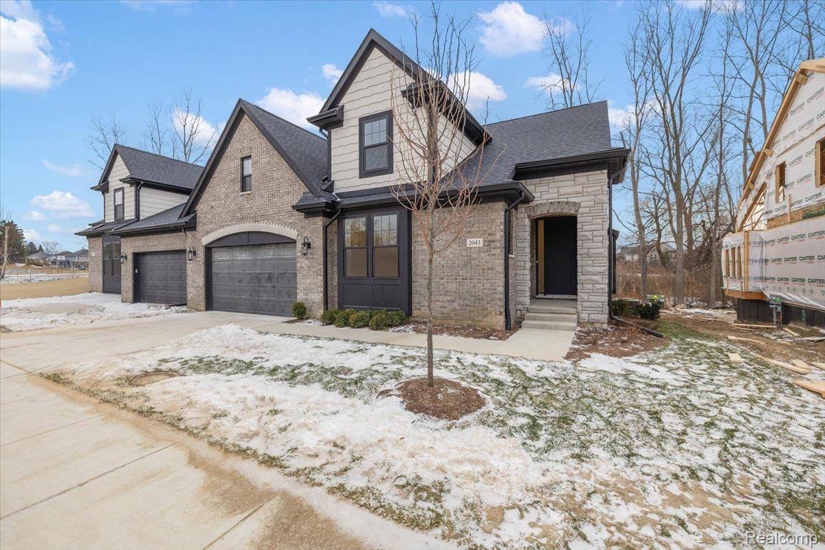 Rochester Hills, MI 48307,2044 Breckenridge CT