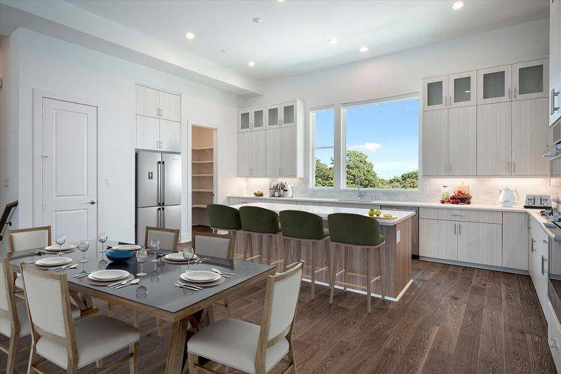 Addison, TX 75001,4066 Oak Circle