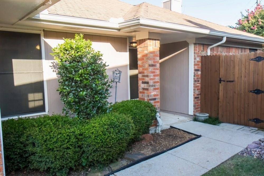 Coppell, TX 75019,557 Grace