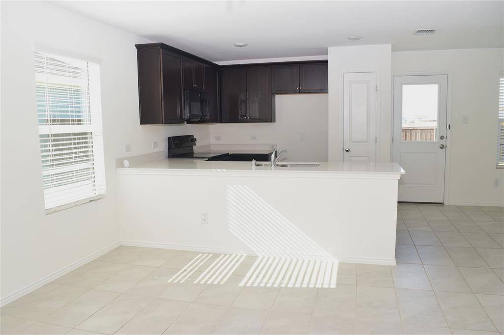 Princeton, TX 75407,5532 Timber Point Drive