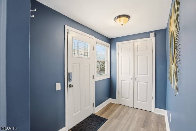 Belleville Twp., NJ 07109,28 Parkview Ave