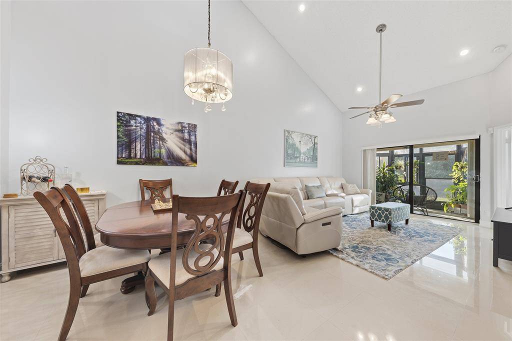 Tamarac, FL 33321,8471 NW 78th Ct #8471