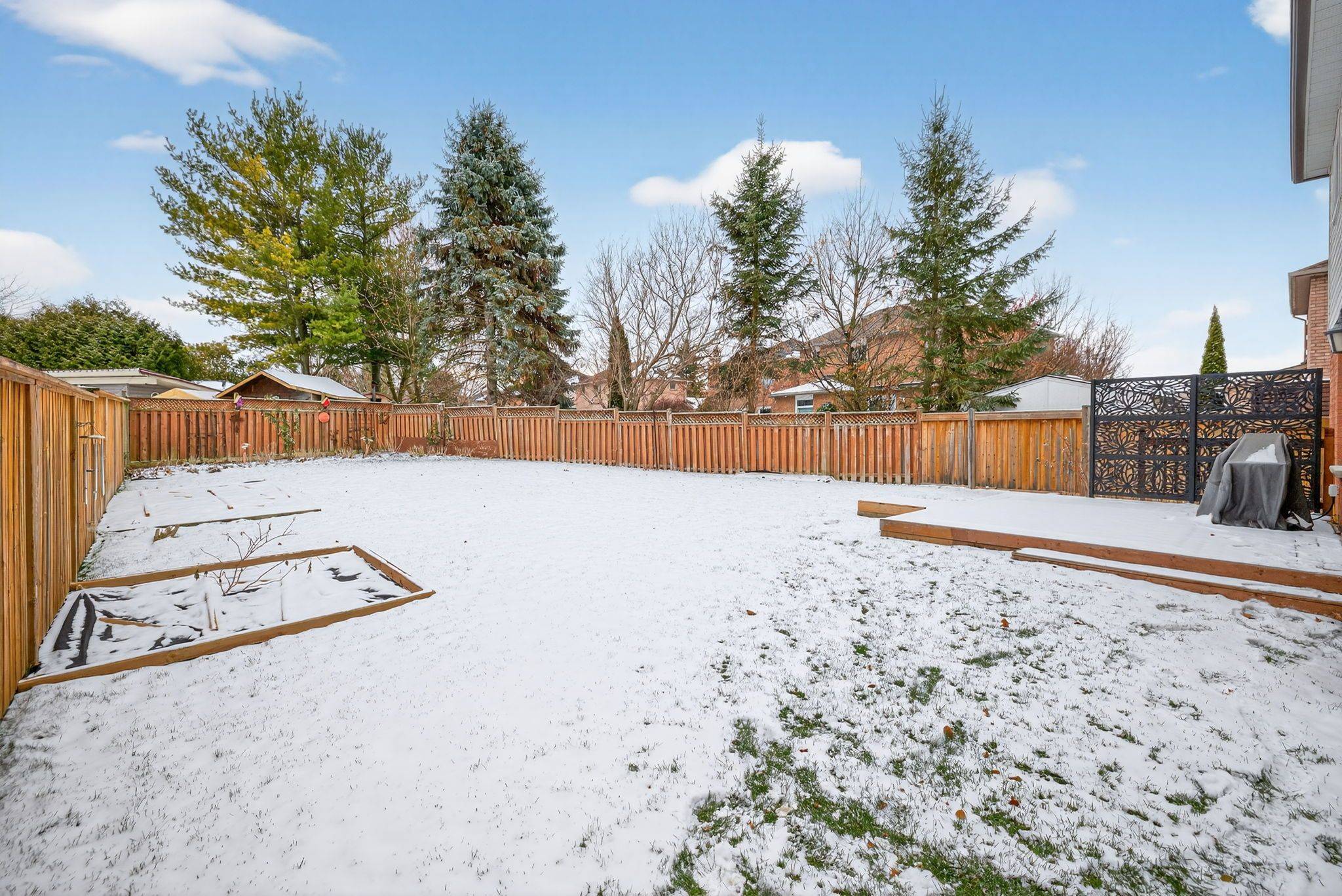 New Tecumseth, ON L0G 1A0,3 Dugdale AVE