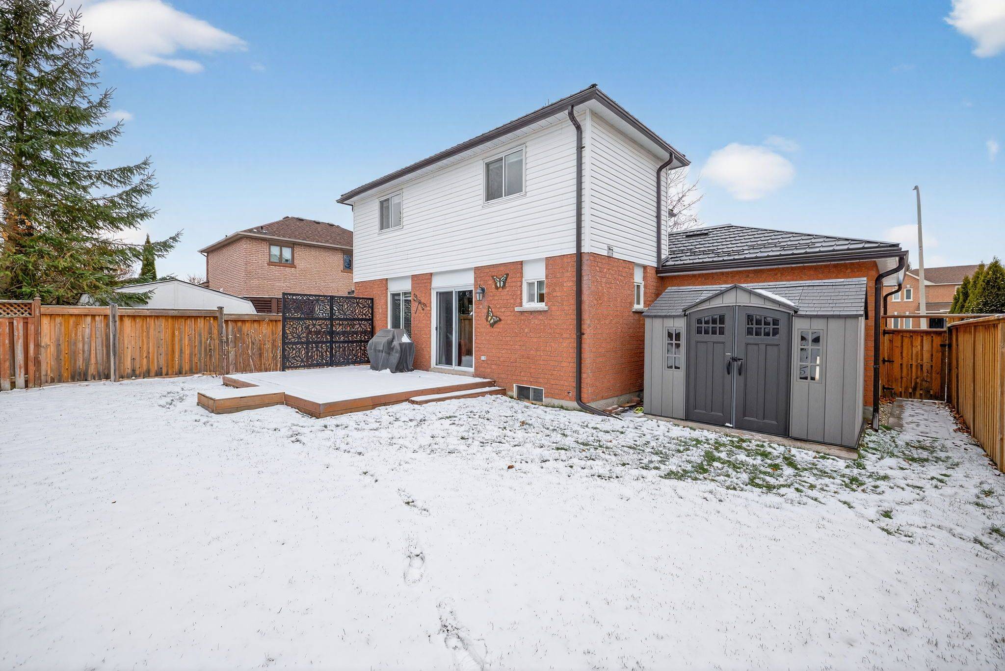 New Tecumseth, ON L0G 1A0,3 Dugdale AVE