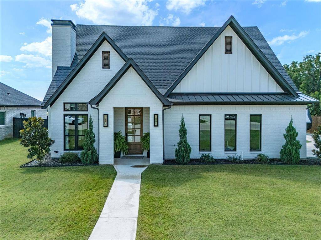 Bridgeport, TX 76426,2204 Briarwood Drive