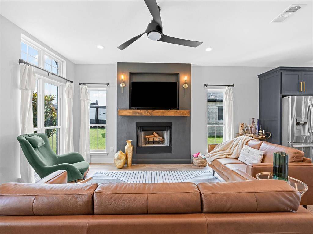 Bridgeport, TX 76426,2204 Briarwood Drive