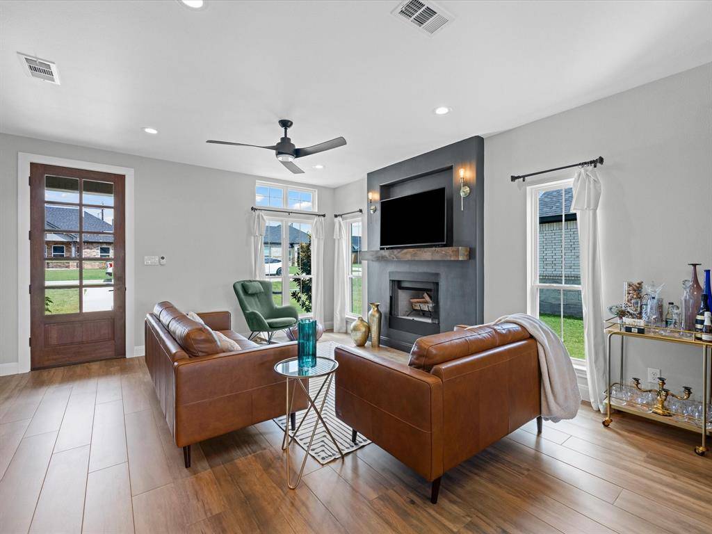 Bridgeport, TX 76426,2204 Briarwood Drive