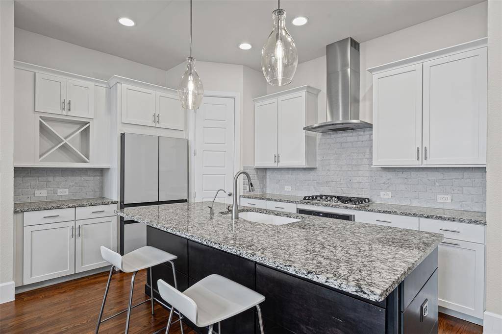 Dallas, TX 75206,5140 Garrett Field Court