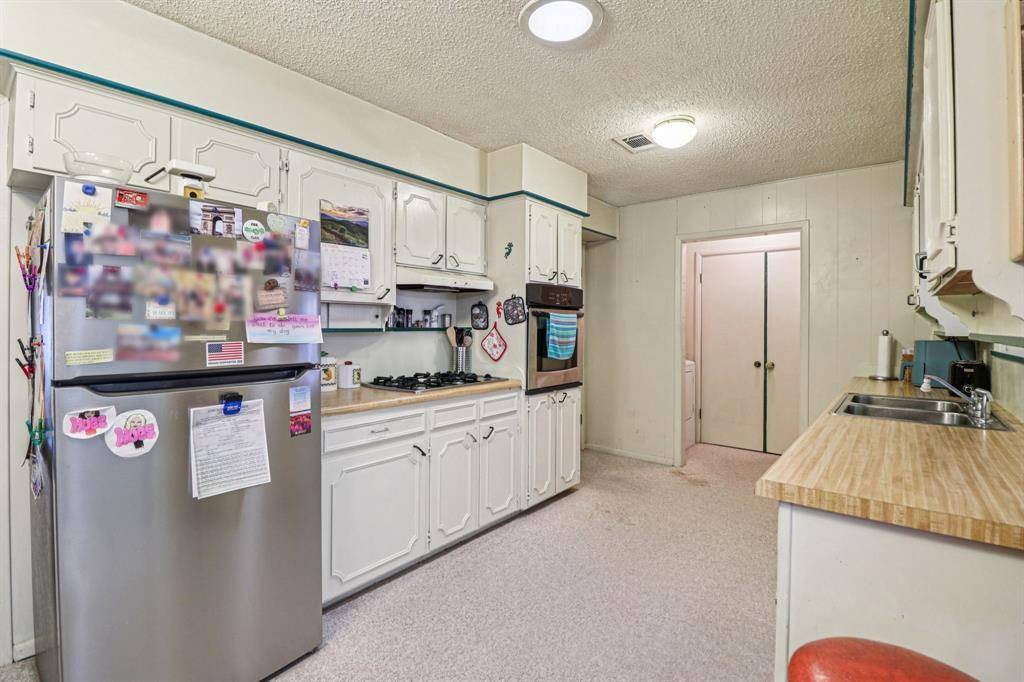 Arlington, TX 76013,2105 Briarwood Boulevard