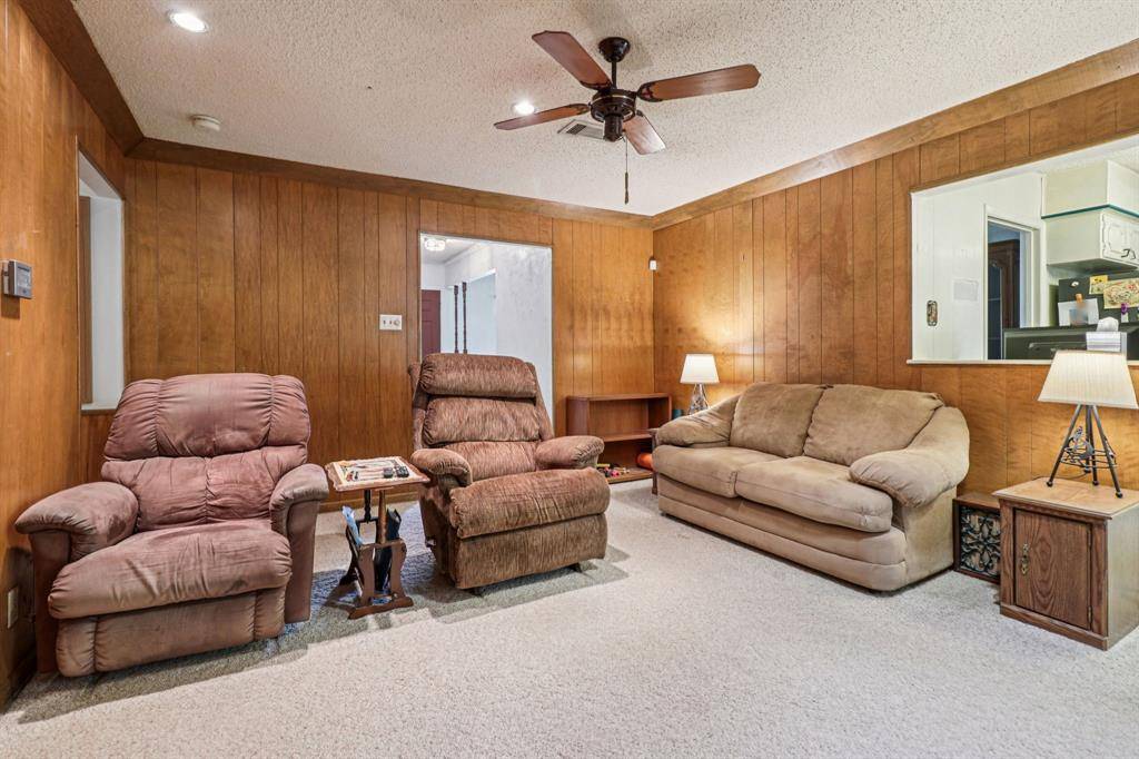 Arlington, TX 76013,2105 Briarwood Boulevard