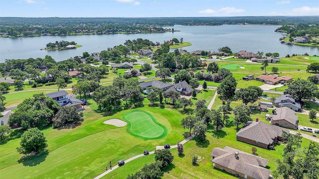 Lake Kiowa, TX 76240,736 W Kiowa Drive