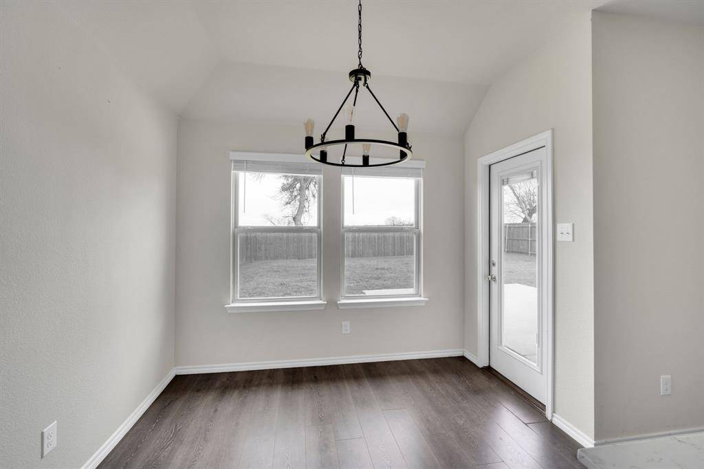 Ennis, TX 75119,1207 Knoll Drive