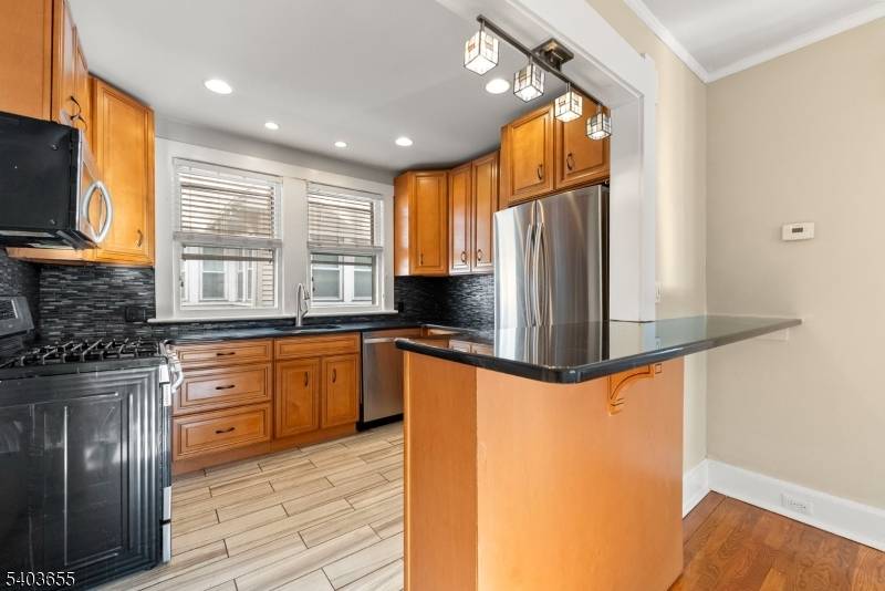 Montclair Twp., NJ 07042,226 Park St #2