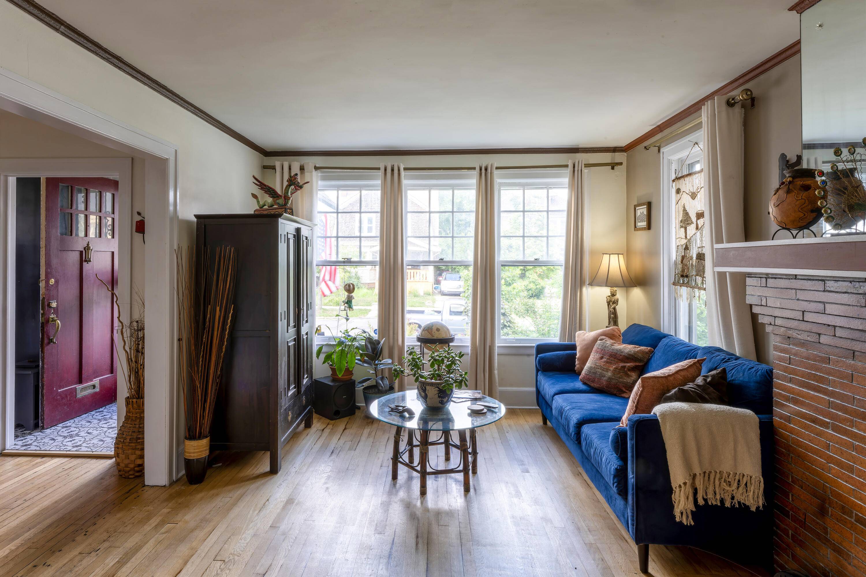 Detroit, MI 48202,877 Burlingame ST