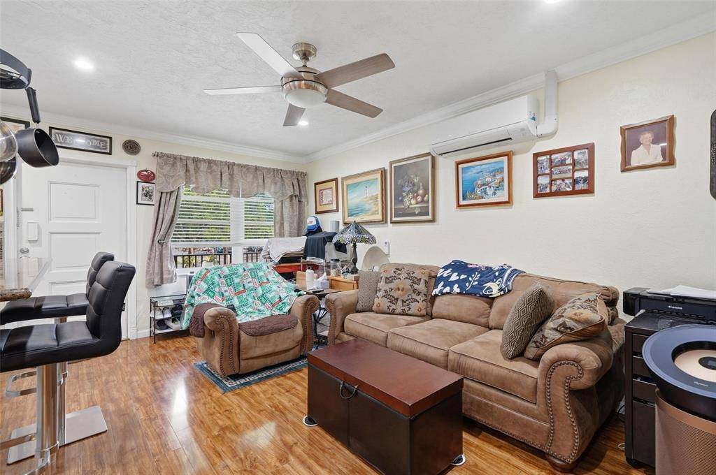 Hollywood, FL 33021,3510 Harrison St #10