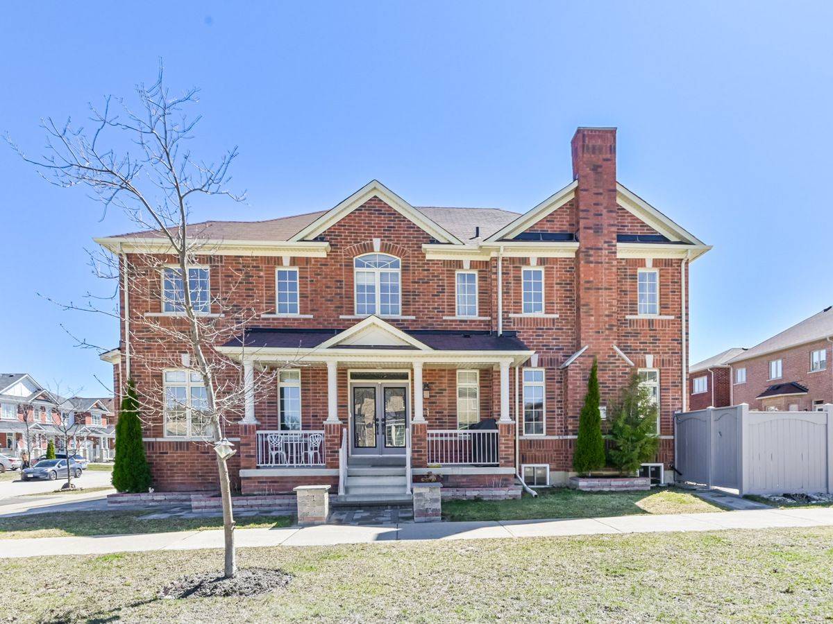 Whitchurch-stouffville, ON L4A 0V4,1 Juglans CRES