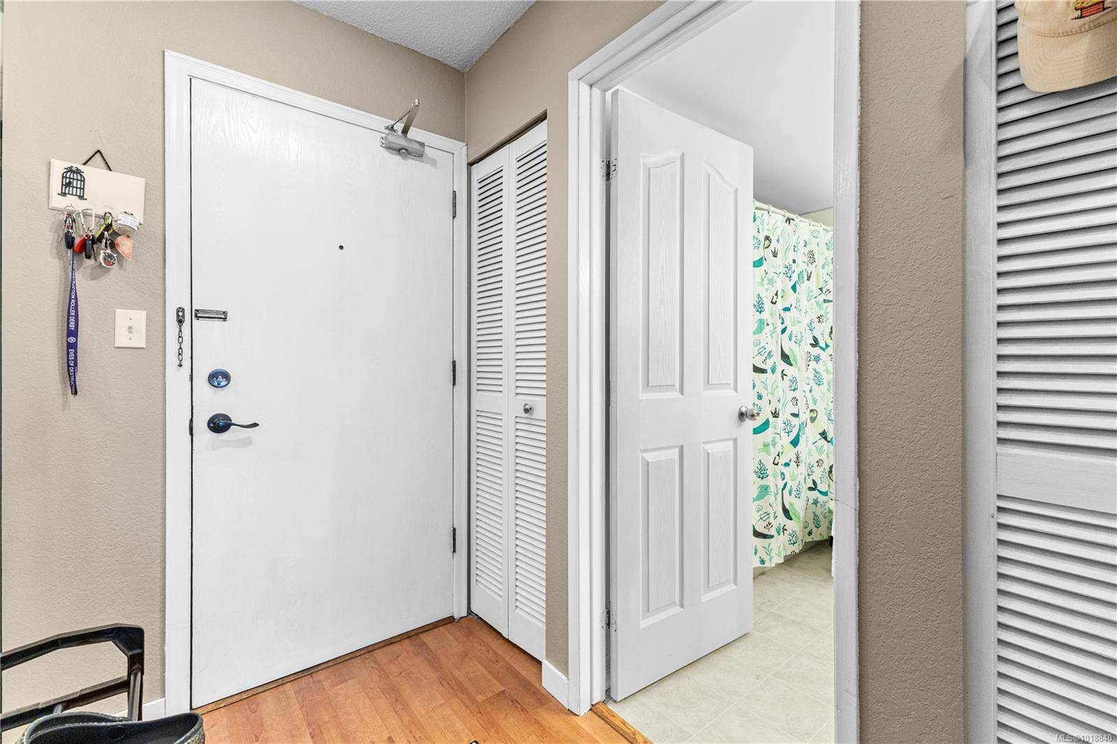 Saanich, BC V8X 1M3,3277 Glasgow Ave #309