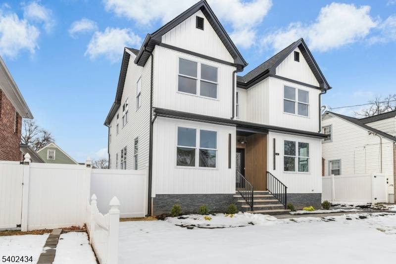 Roselle Park Boro, NJ 07204,61 W Colfax Ave