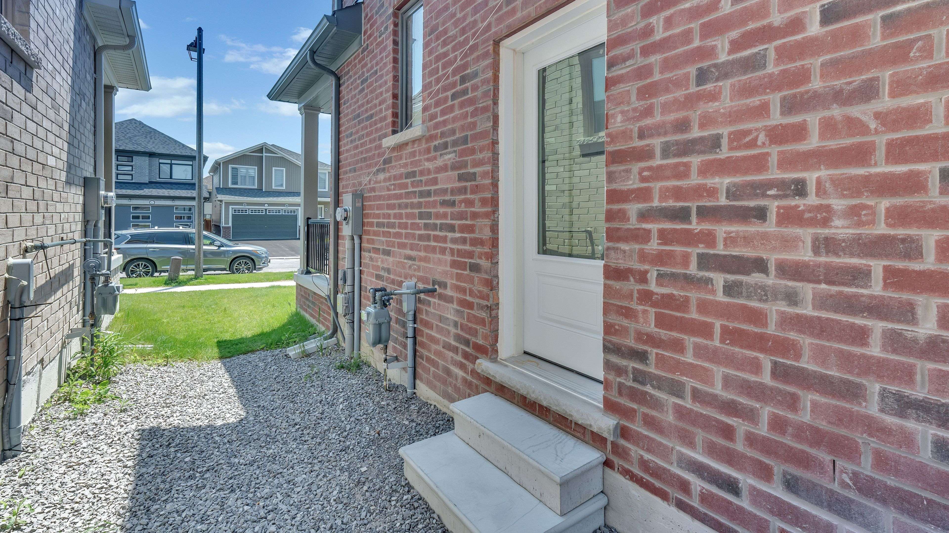 Oshawa, ON L1L 0S2,964 Lockie DR #Basement